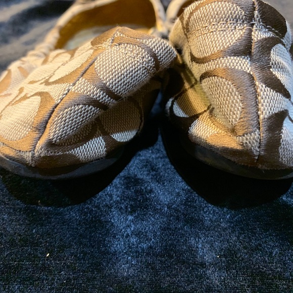 Coach Signature flats. Sz 7.5 Never worn NH6 - Picture 6 of 16